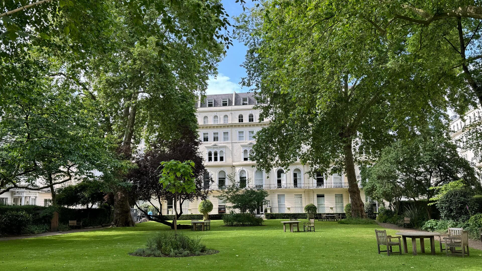 Kensington Gardens Square, London